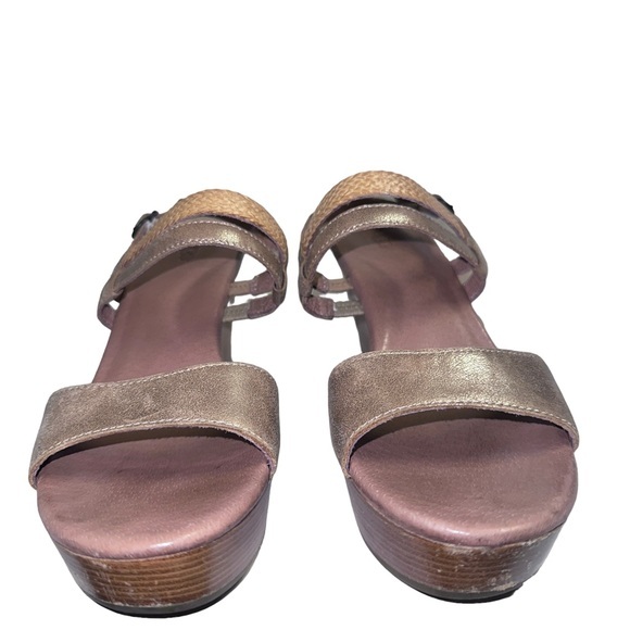 Ugg Australia Lira Gold Washed Leather Wedge Sandals size 8 - Picture 2 of 7